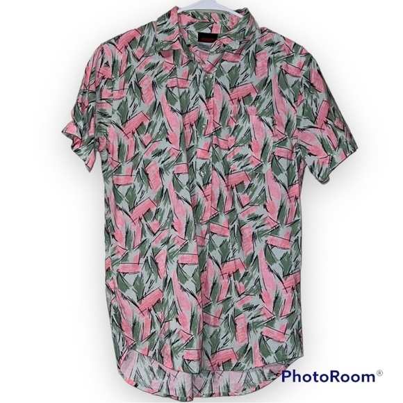 STRANGER THINGS Hopper woven button up Netflix casual Hawaiian upside down - Picture 3 of 12